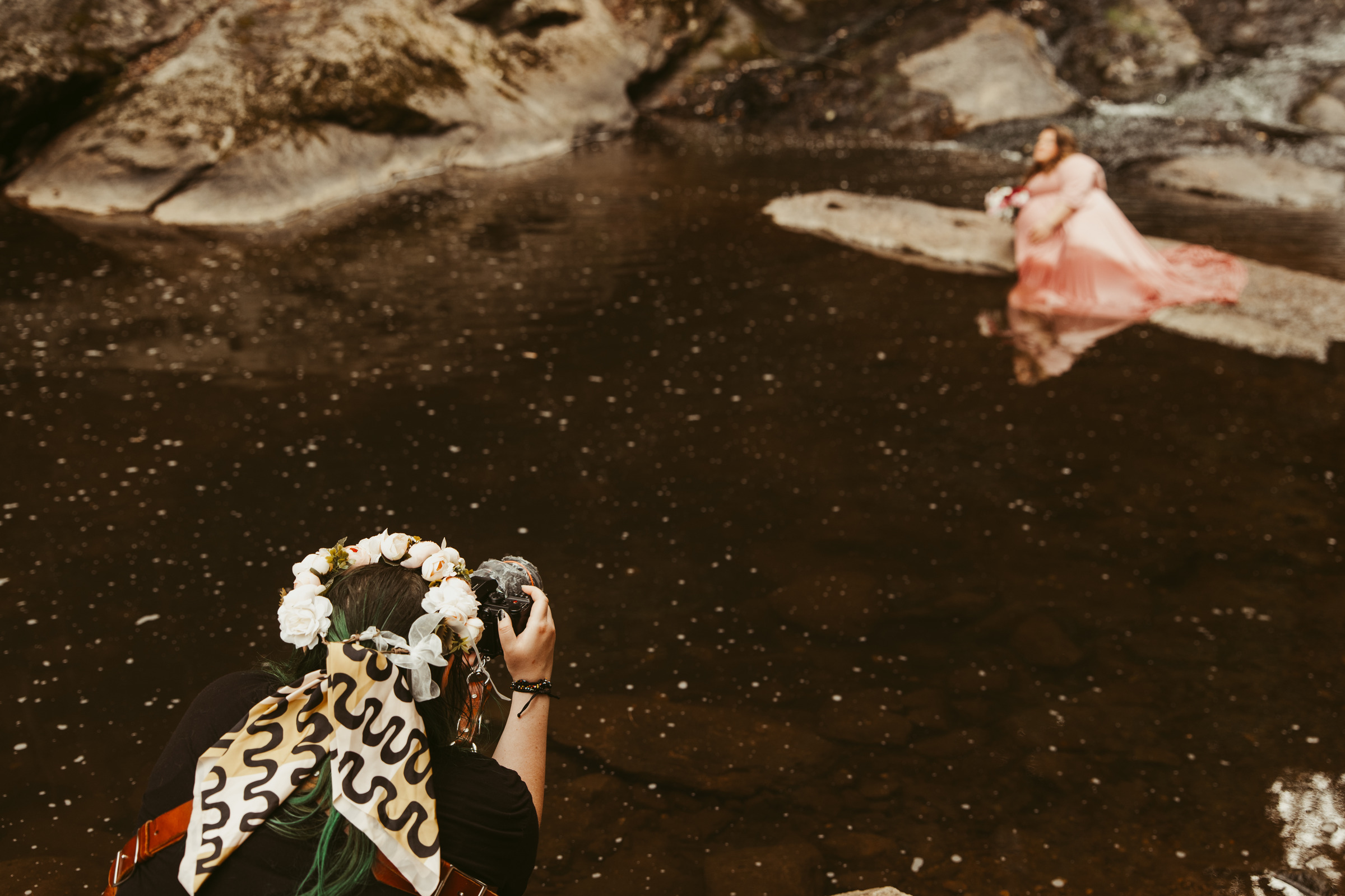 Caledonia the photographer River Songs Photos creating a maternity portrait across the water